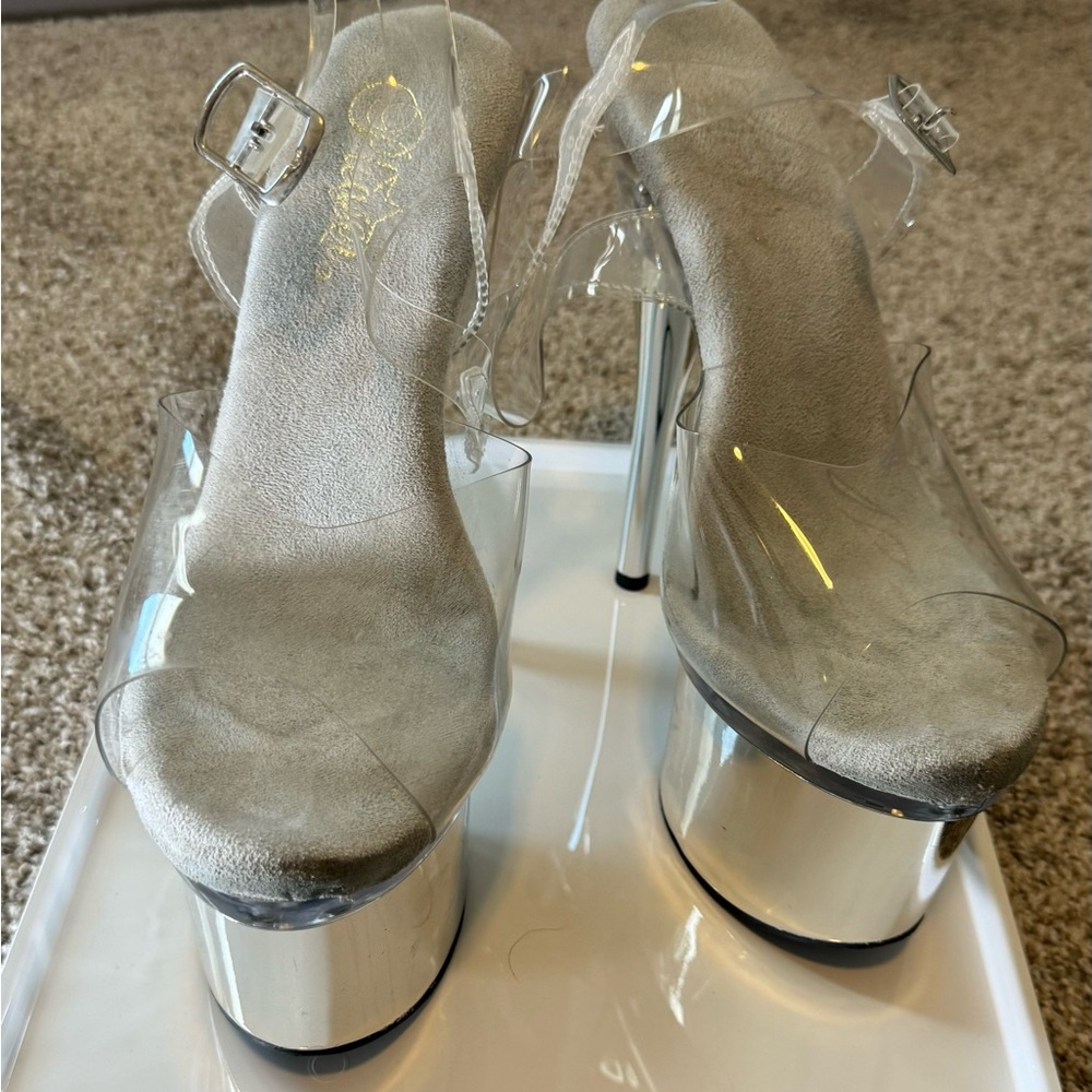 Used stripper heels - Picture 4 of 8